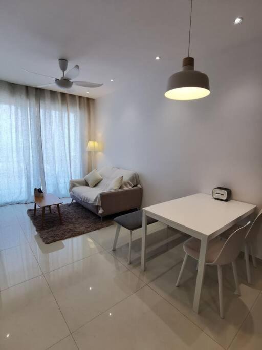 Johor Bahru Apartment | JB City Homestay Centre Park 10-20min To Hot Area