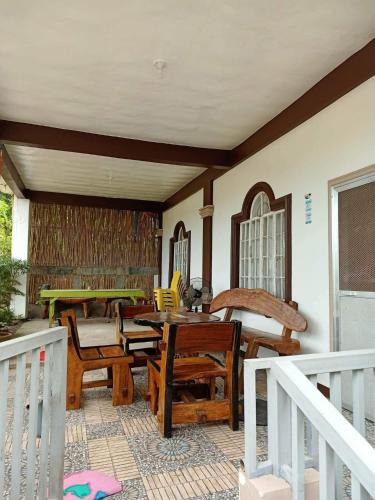 Balingasay House | JC3 TRANSIENT HOUSE