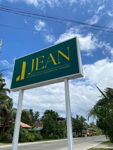 Loon Hotel | Jean Apartelle