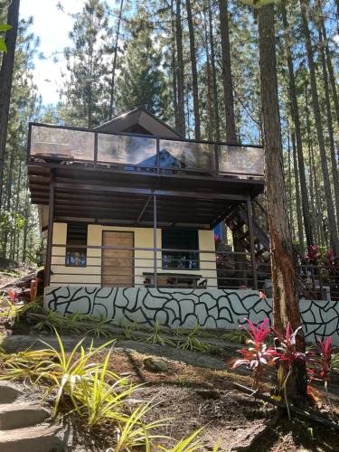 Malaybalay City Resort | Jeden Glass House Mountain View