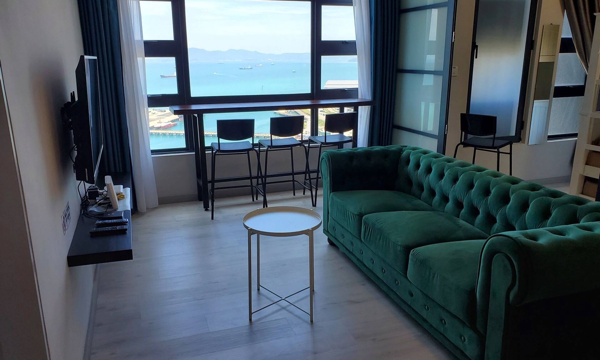 Kota Kinabalu Condo | Jesselton Quay is a Condominium in Kota Kinabalu Offering a Private Pool