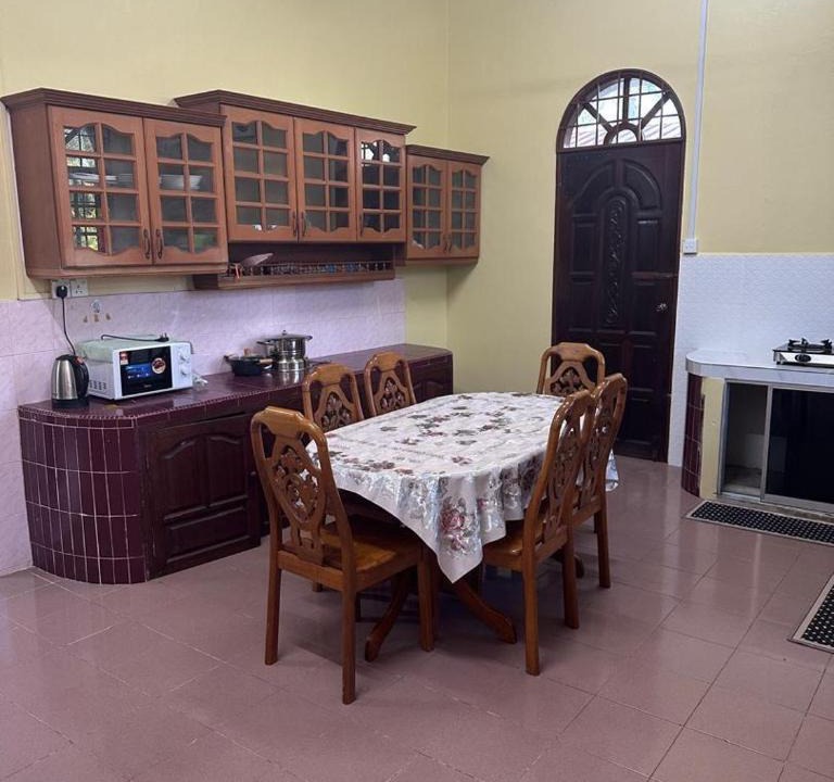 Tumpat House | Jiddah Homestay