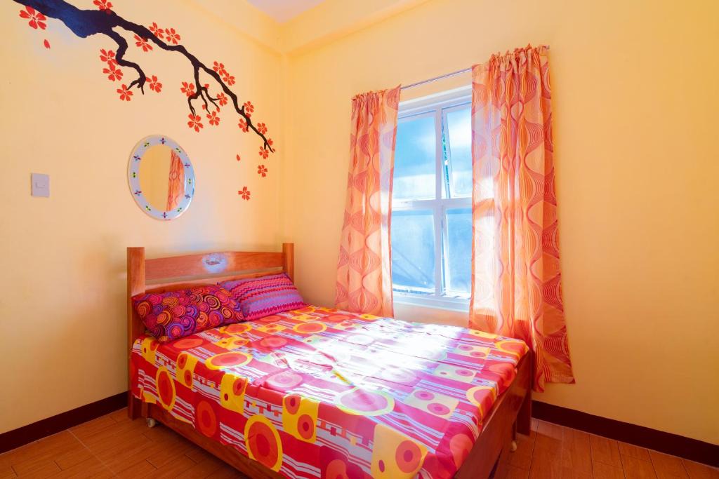 Coron Town Proper House | Joval Homestay