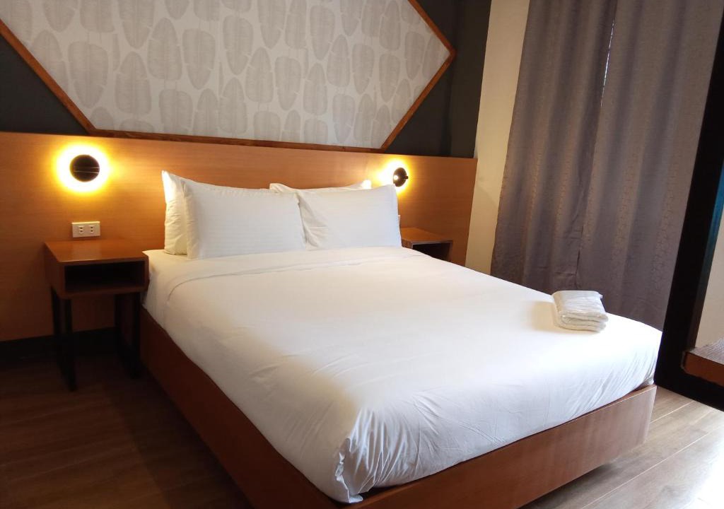 General Santos Hotel | Jovinaj Travellers Inn