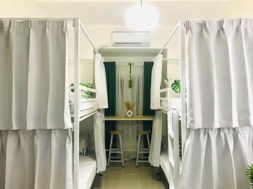 South Triangle Hostel | Khali Cassa NEAR CUBAO & EDSA