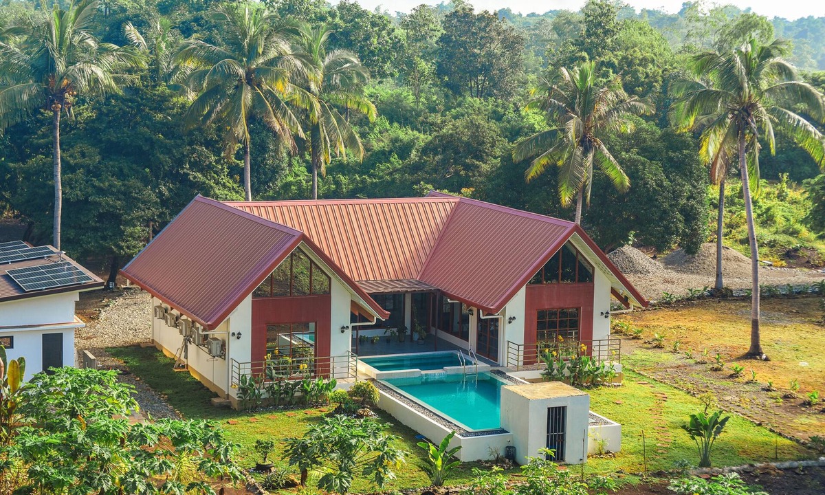 Bolinao Villa | Kings Manor Vacation Rental - Charming 3 bedroom Villa with Private Pool