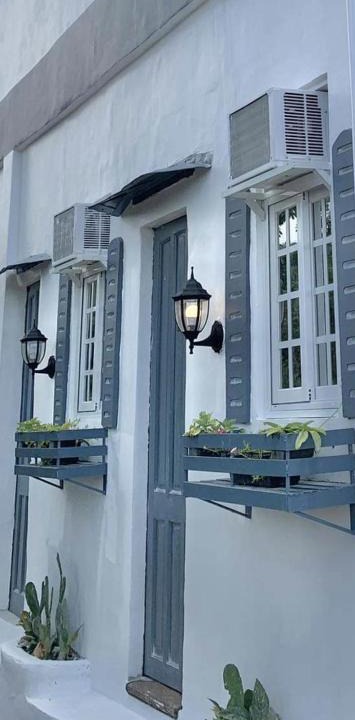 Bacnotan Bed & Breakfast | L-Lovie Homestays