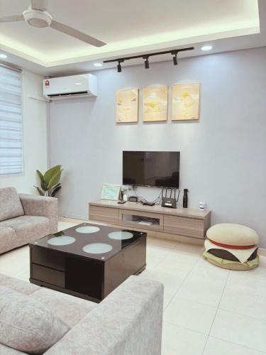 Bukit Indah House | L N L Homestay in Bukit Indah Johor Bahru
