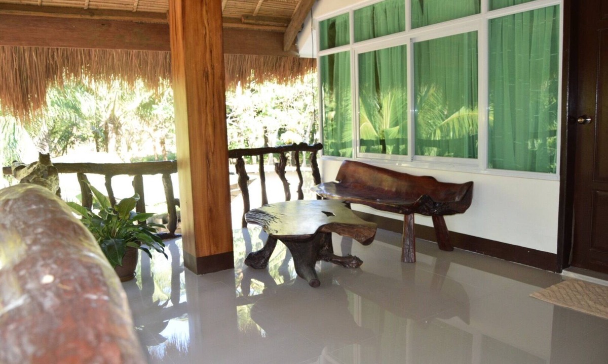 Baler Bed & Breakfast | La Casa Blanca by the beach - Baler