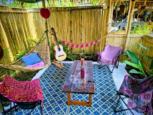 Puerto Princesa House | La Kubo de l'Amour