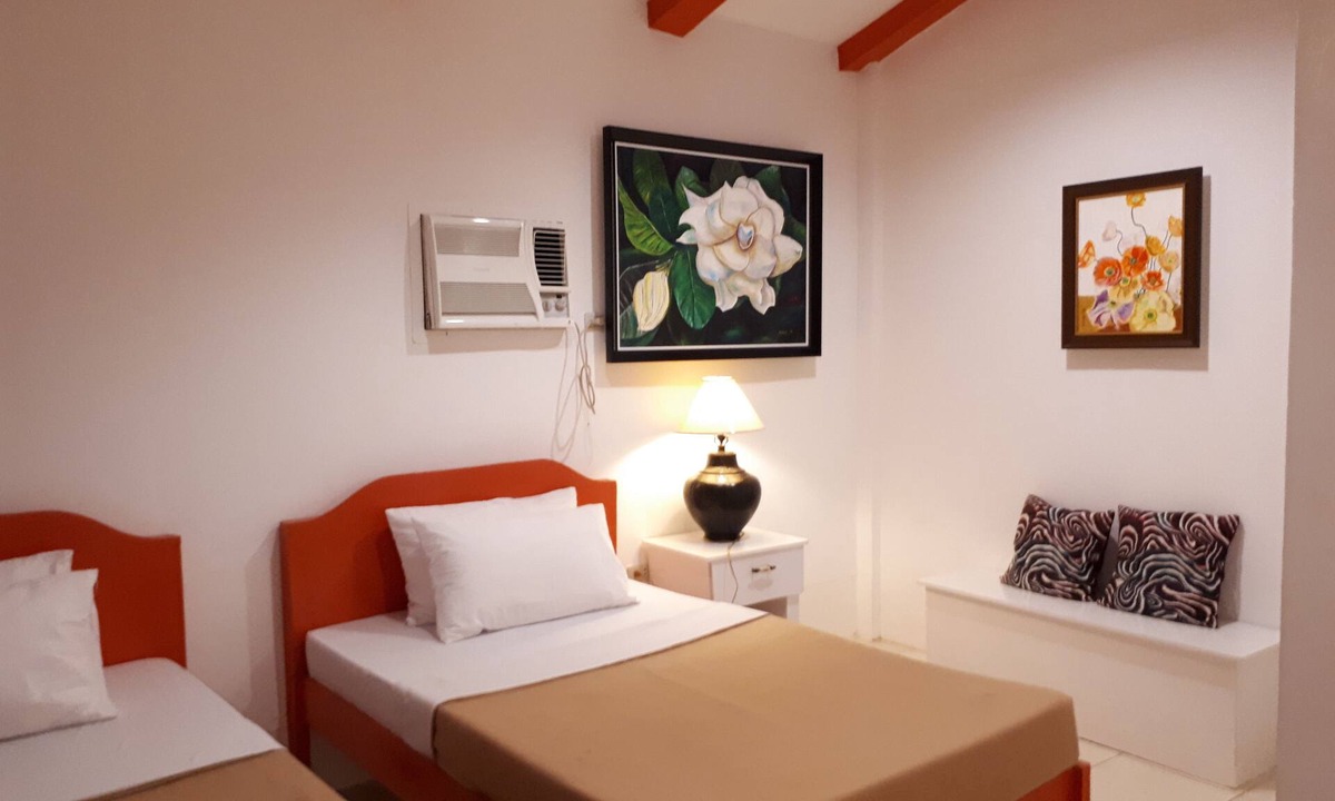 Samal Hostel | La Vida Hostel
