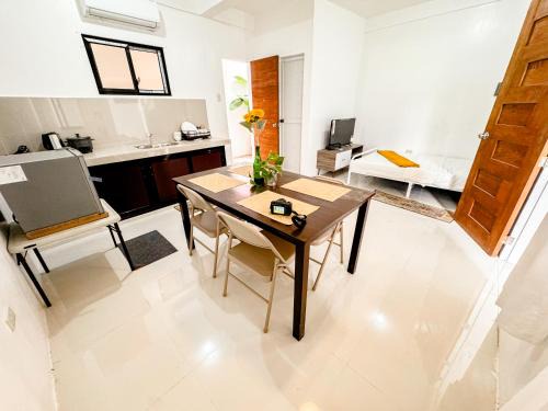 Dasmarinas Apartment | LAD Private Reosrt