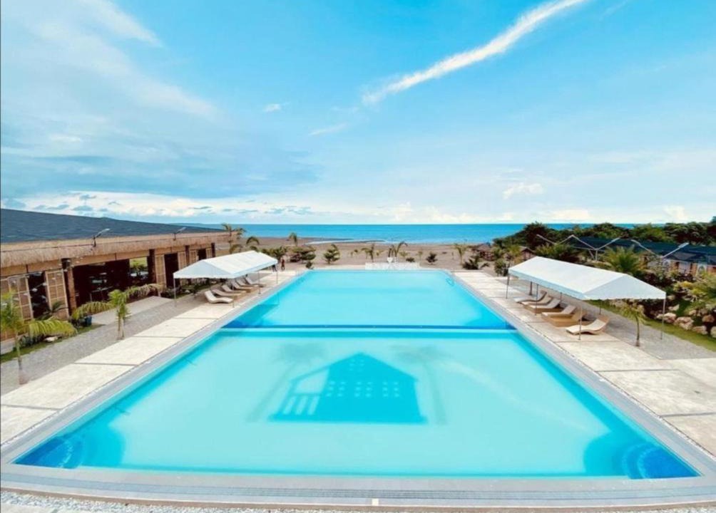Mansalay Resort | LaSersita Casitas and Water Spa Beach Resort by Cocotel