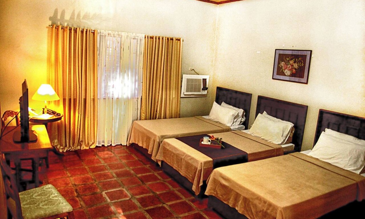 Urdaneta City Hotel | Lisland Rainforest Resort