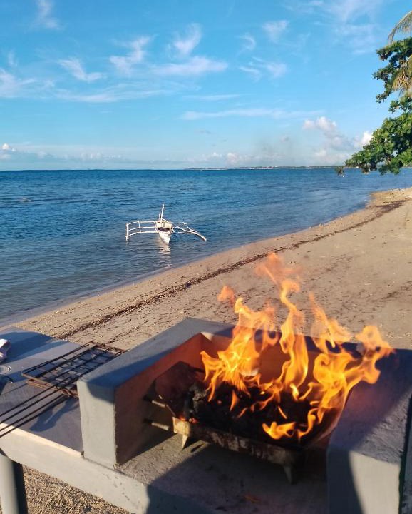 Daanbantayan House | Little Sanity Beach house