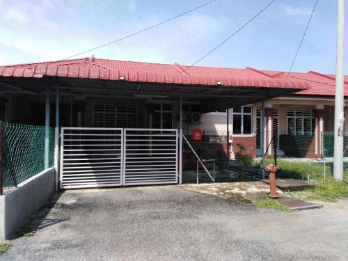 Kota Bharu House | Liza Homestay Bachok