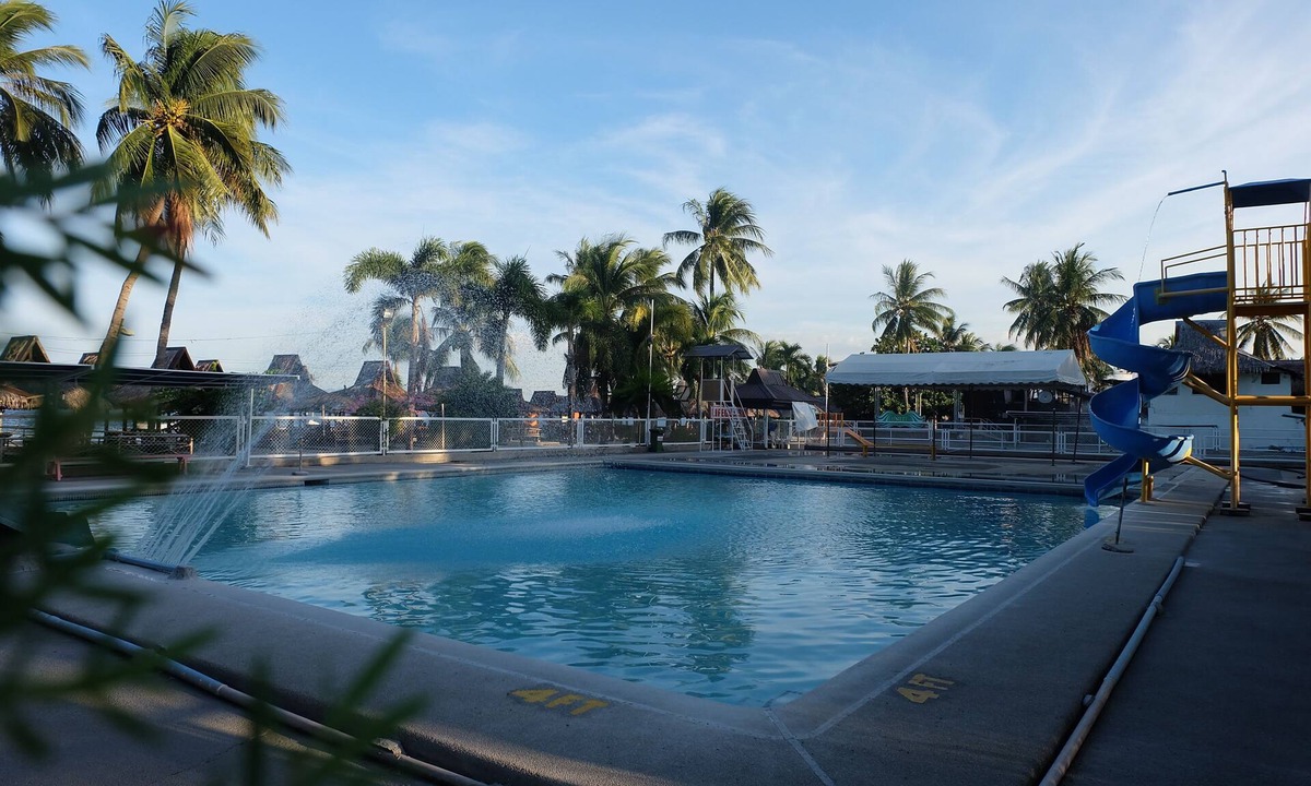 General Santos Resort | London Beach Resort and Hotel