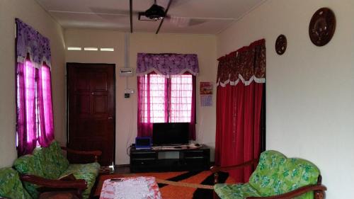 Sungai Baru Tengah House | LOT7040