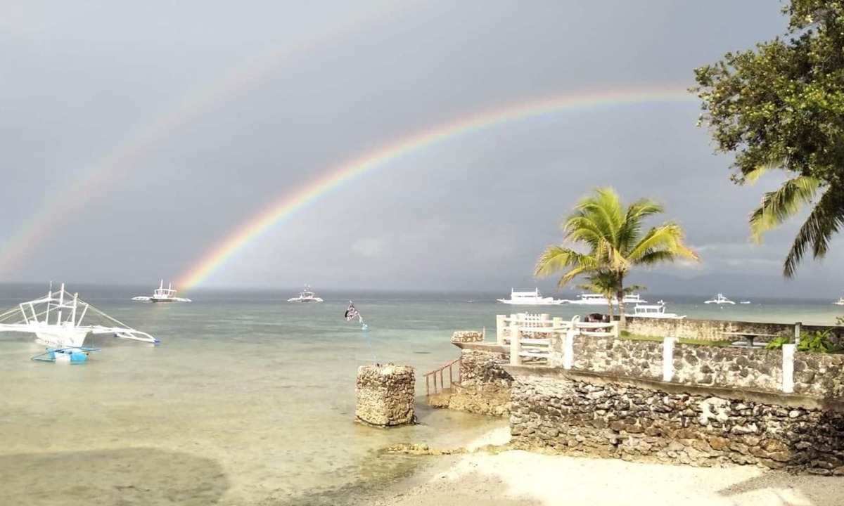 Moalboal Hotel | Love's Beach and Dive Resort