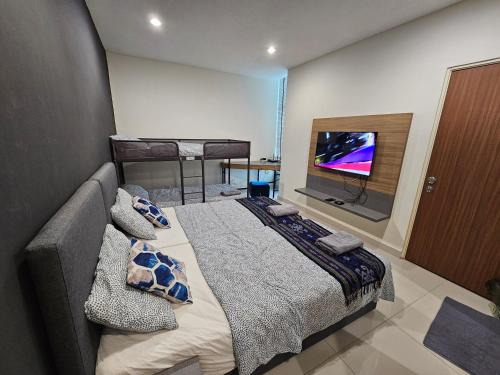 Batu Lintang Apartment | Lovely Kozi Square comfort Studio Home 3C