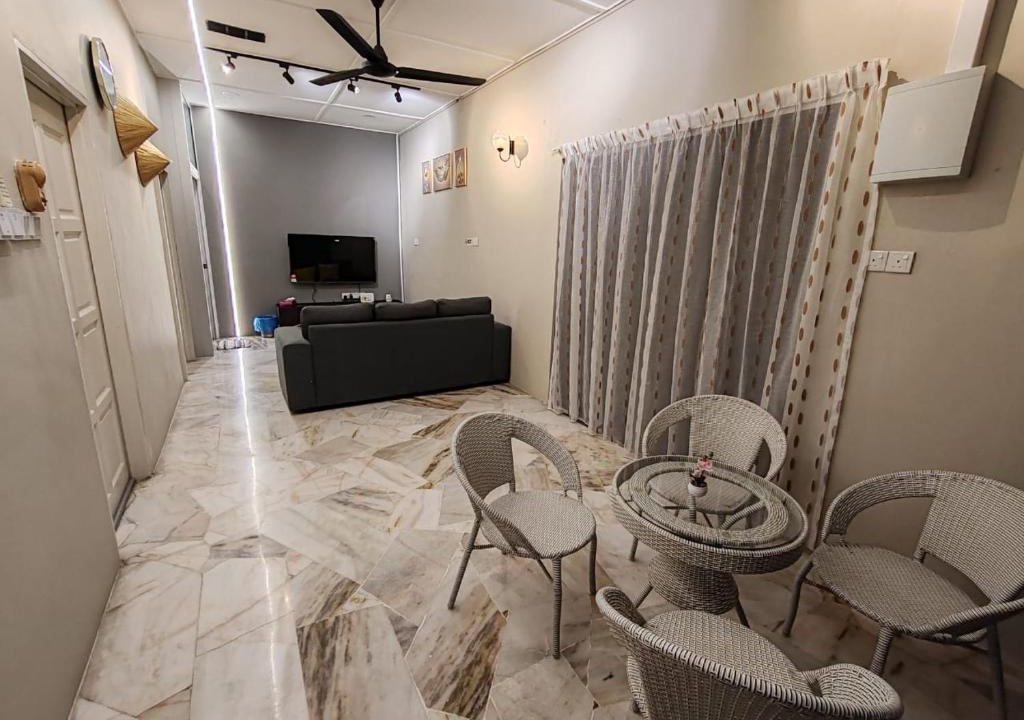 Seremban House | Loveu homestay 7 Blossom