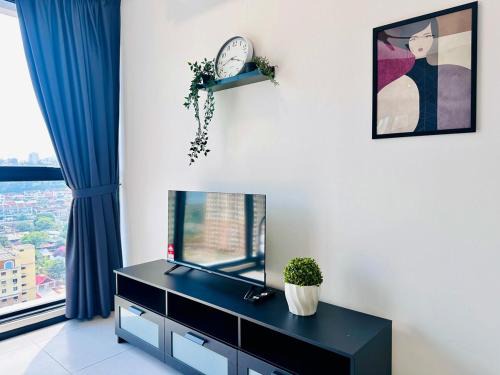 George Town Apartment | luxury familystay 3br 10 pax
