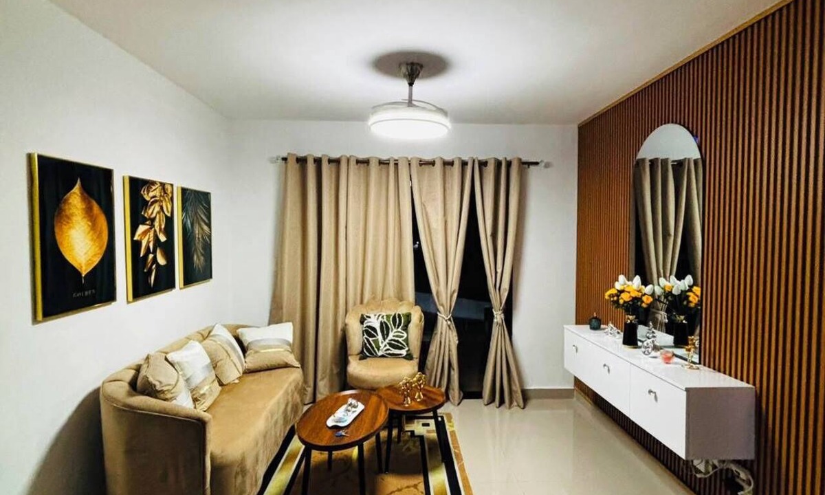 La Caleta Apartment | Luxury Hotel style Apartment. With a/c, hot and cold water. 3bs 2 bathroom