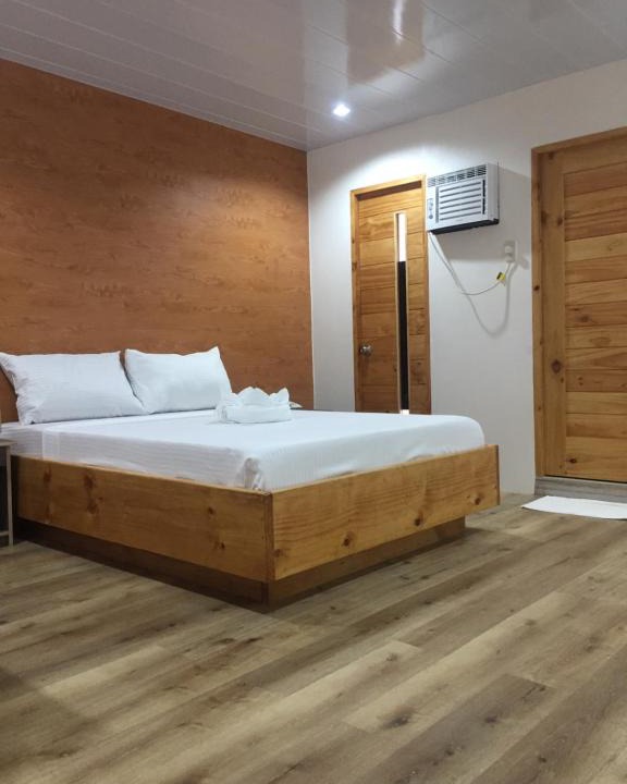 Liloan Hotel | M LILOAN PENSION HOUSE