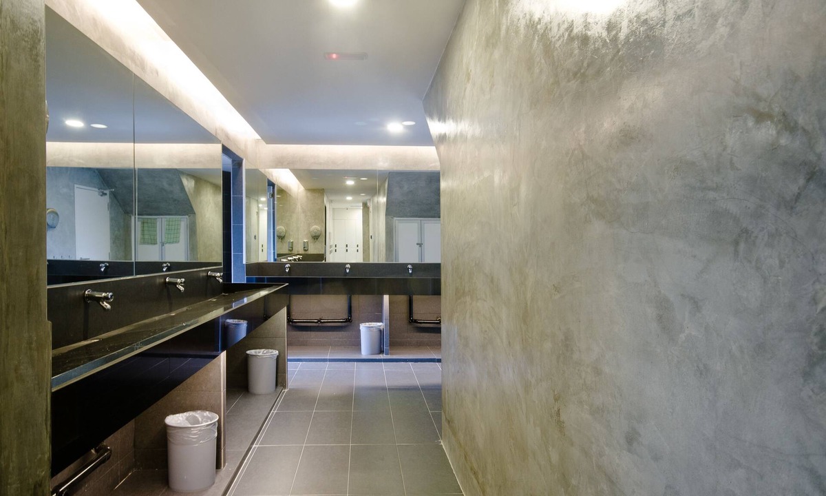 Kampung Sungai Nibong Hotel | M Qube Hotel