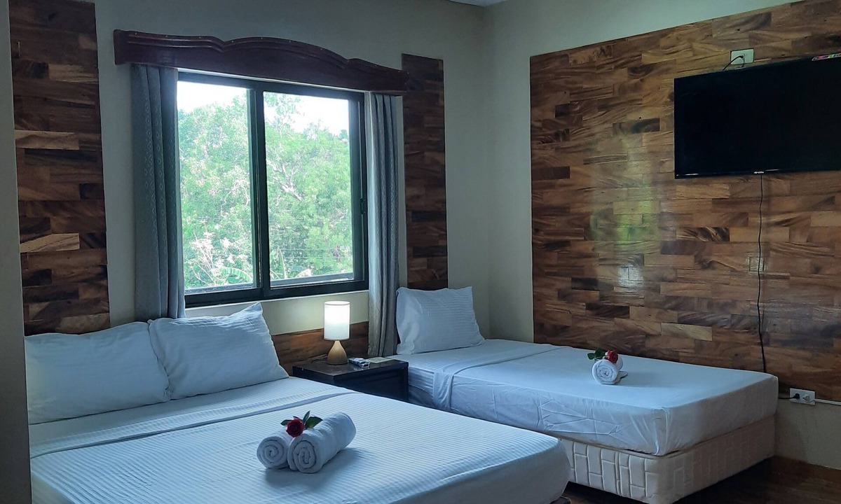 Mambajao Hotel | Mabini Hotel