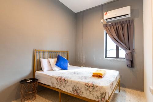 Downtown George Town House | Mac Inn 94