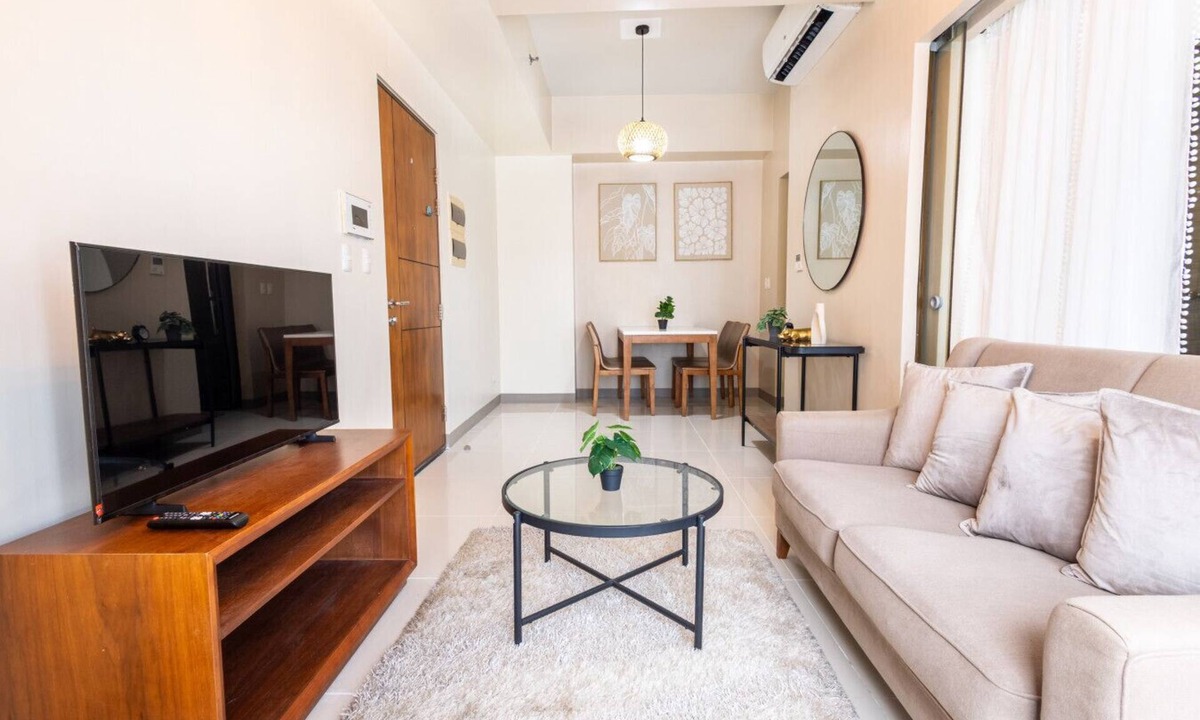 Lapu-Lapu Condo | Mactan Island Escape