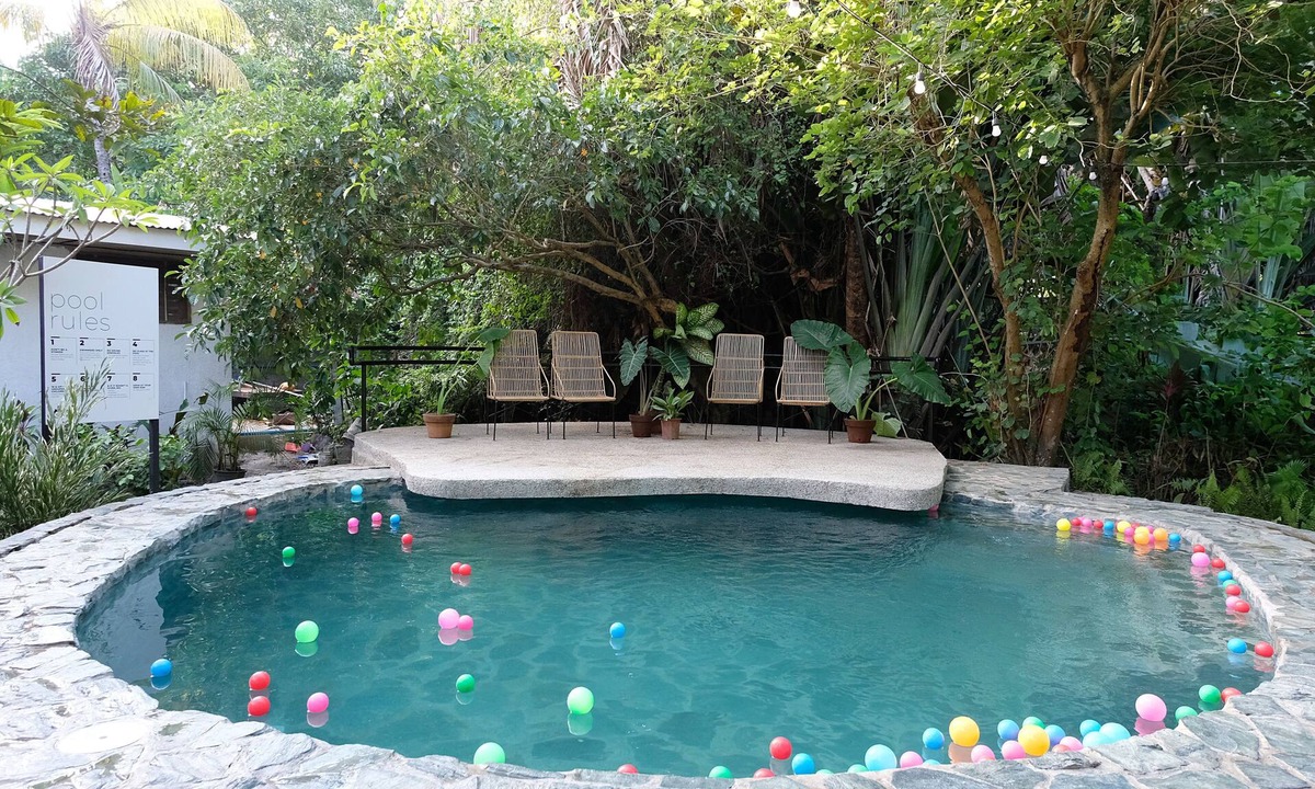 Dumaguete Hostel | Mad Monkey Dumaguete