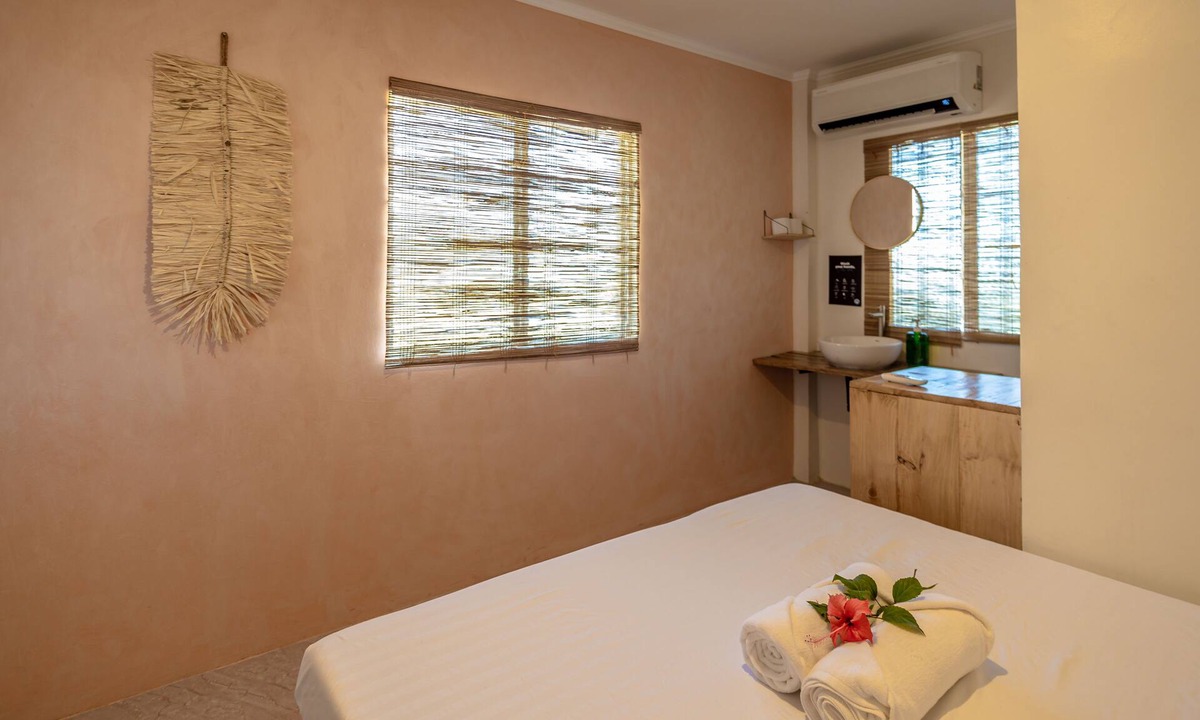 Libaong Hostel | Mad Monkey Panglao