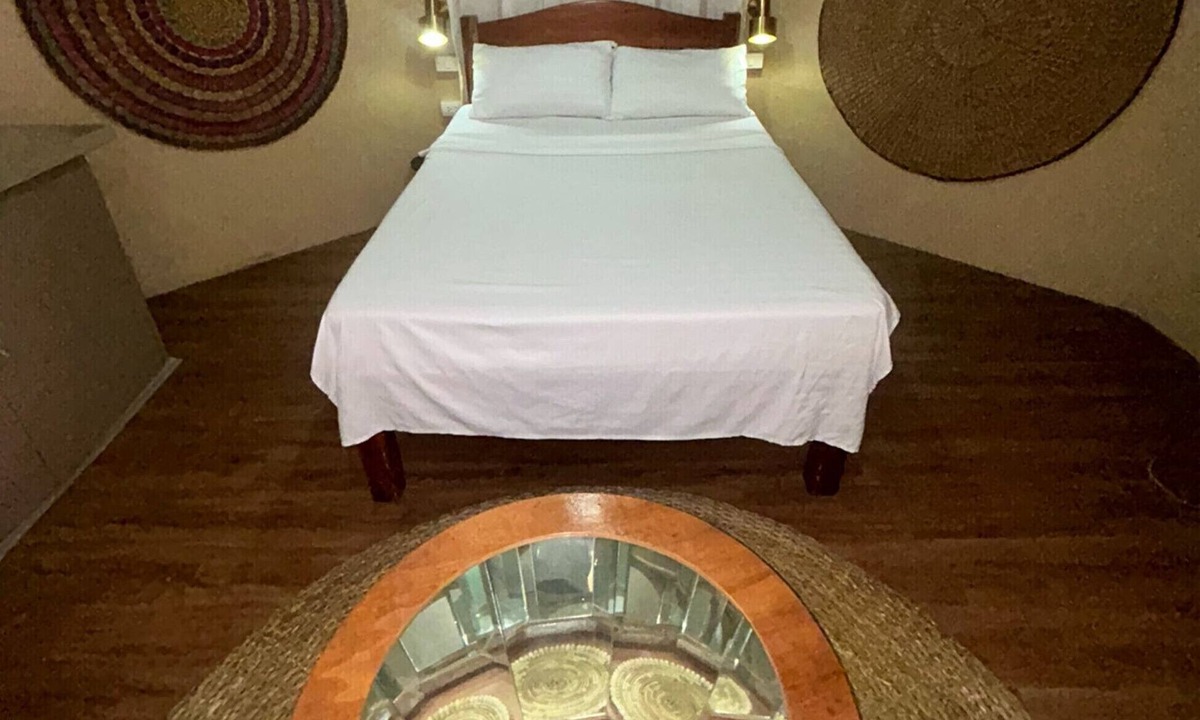 Lazi Hostel | Mad Monkey Siquijor
