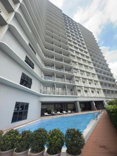 San Antonio Bed & Breakfast | MAKATI - Lush Residences