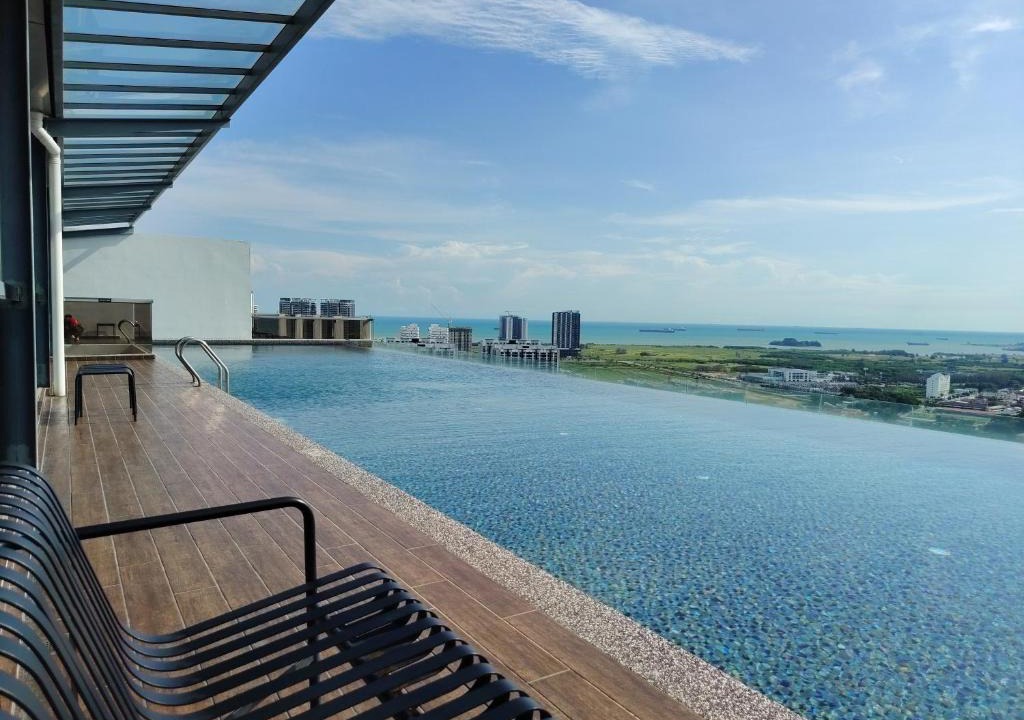 Malacca City Apartment | Malacca Infinity Pool Famosa Stadthuy max 6pax 2bedroom Jonker Homestay