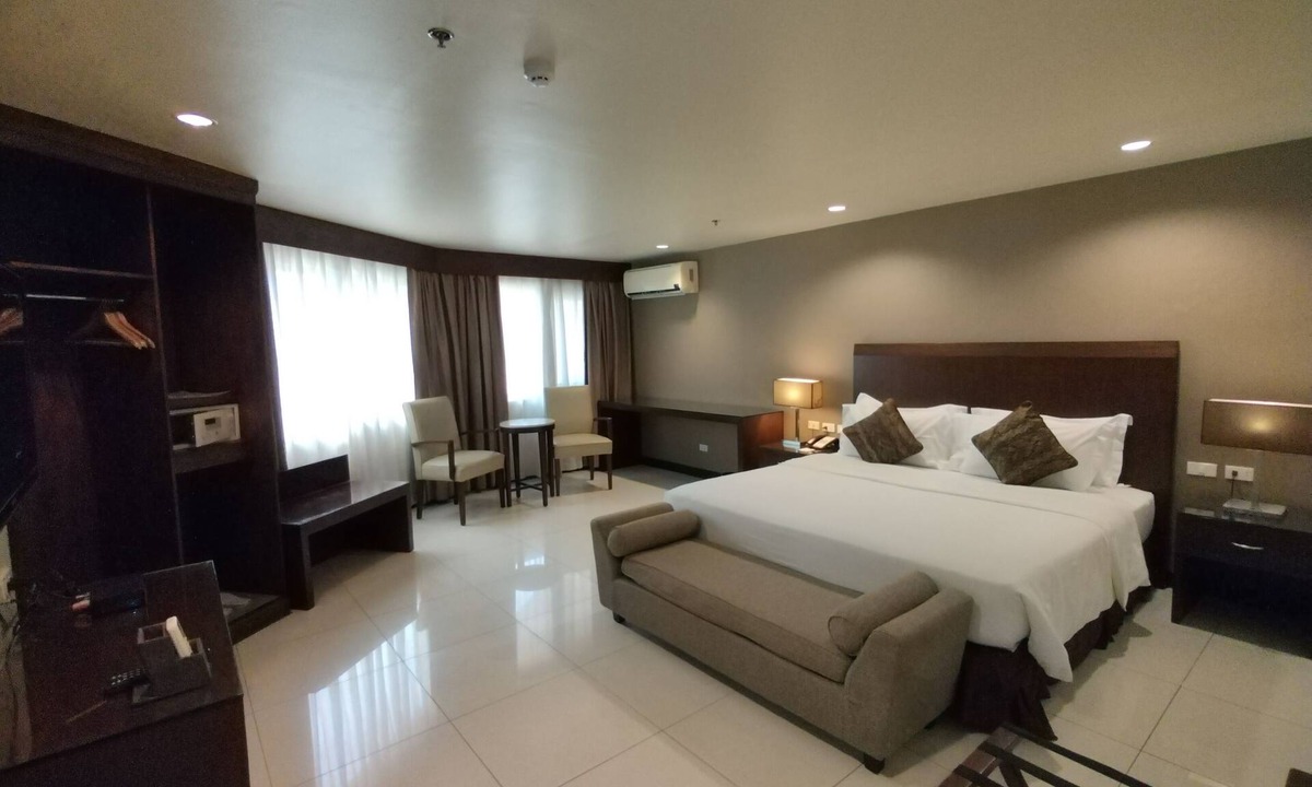 Lahug Hotel | Mandarin Plaza Hotel
