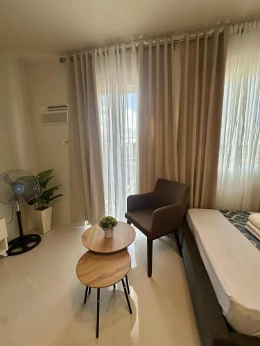 Puerto Princesa City Centre Hotel | Manors Palawan Staycation