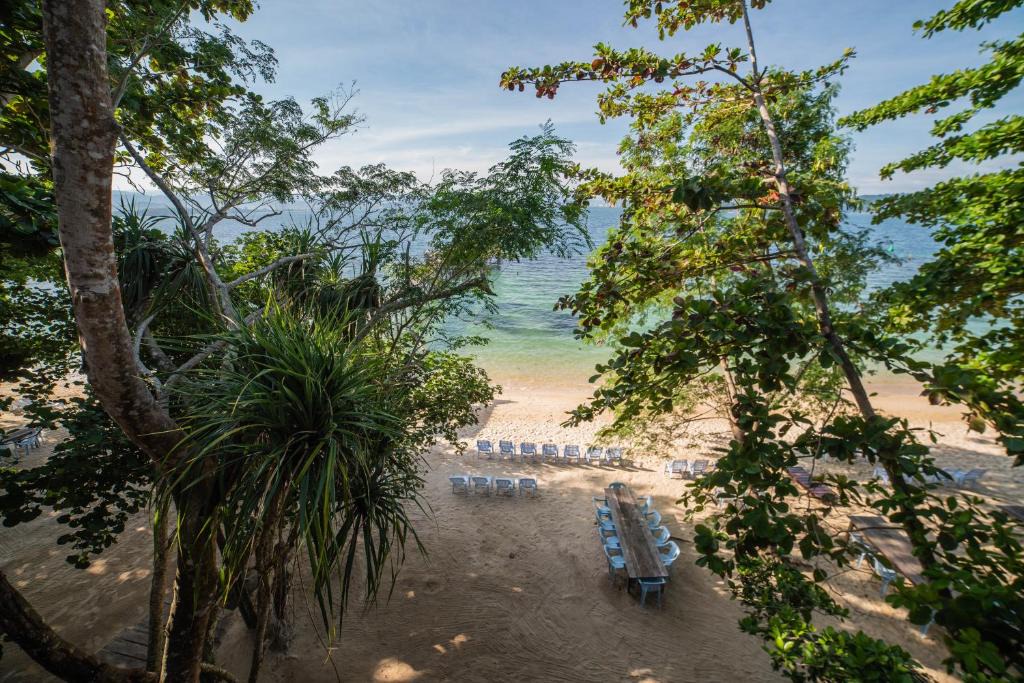 Pantai Barat Division Cabin | Mari Mari Dive & Lodge, Sepanggar Island