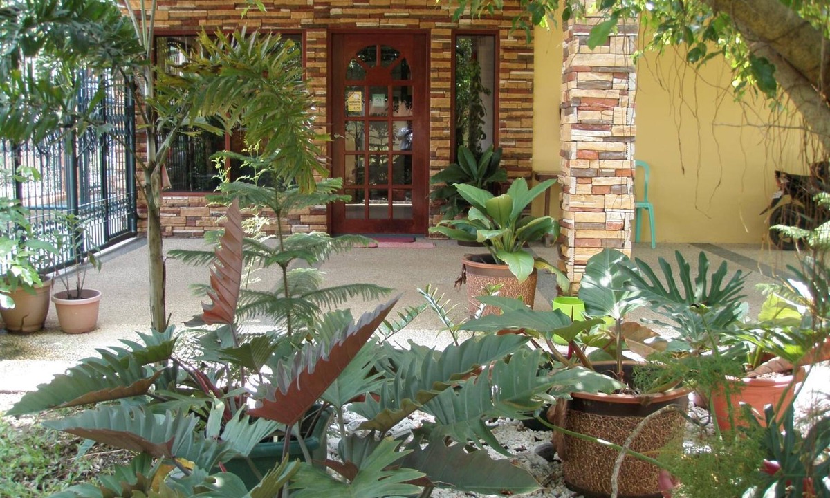 Puerto Princesa City Centre Bed & Breakfast | Mariafe Inn