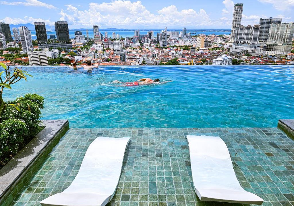 George Town Apartment | Maritime Suite Seaview APT by NGN