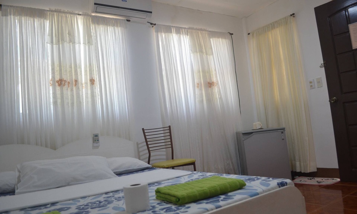 Boracay Island Resort | Marnin's Bora Place.