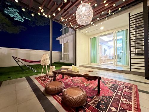 Bunga Paya Pantai Apartment | Melaka Shore Residences by SLK