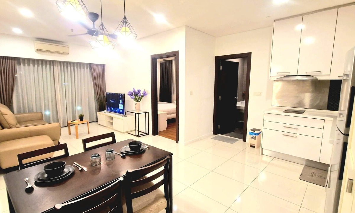 Kuala Lumpur City Centre Apartment | Mercu summer suites klcc by Amna