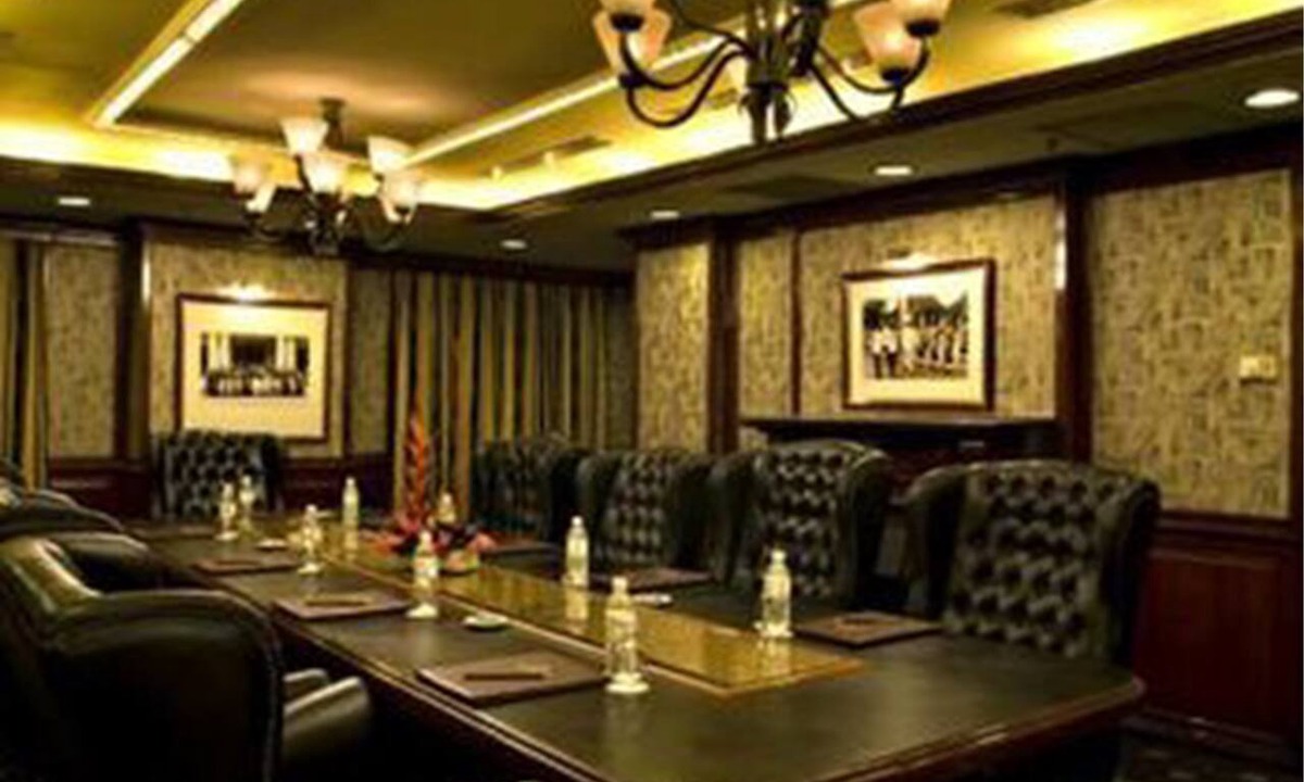 Kampung Lintang Hotel | Merdeka Palace Hotels & Suites