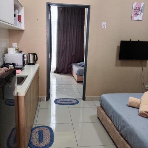 Nilai Apartment | Mesahill Family Homestay Near KLIA 1& 2 With 2 Queen Bed