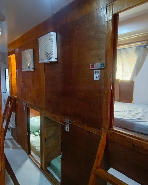 Paranaque Hotel | Metro Capsule - Parañaque
