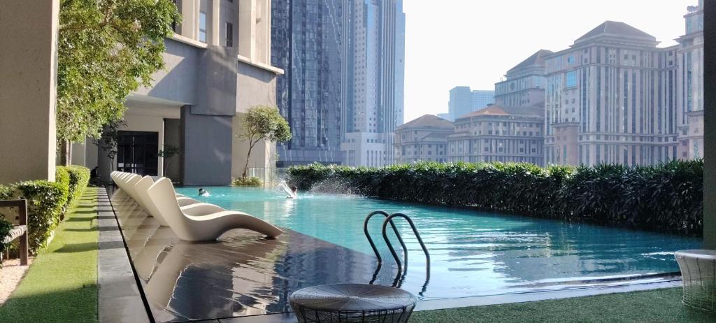 Kuala Lumpur City Centre Apartment | Mews Family service suite By KLCC