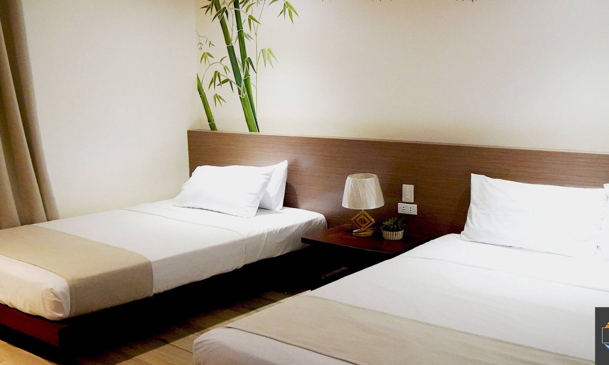 Morong Hotel | Miami Heat Beach Resort